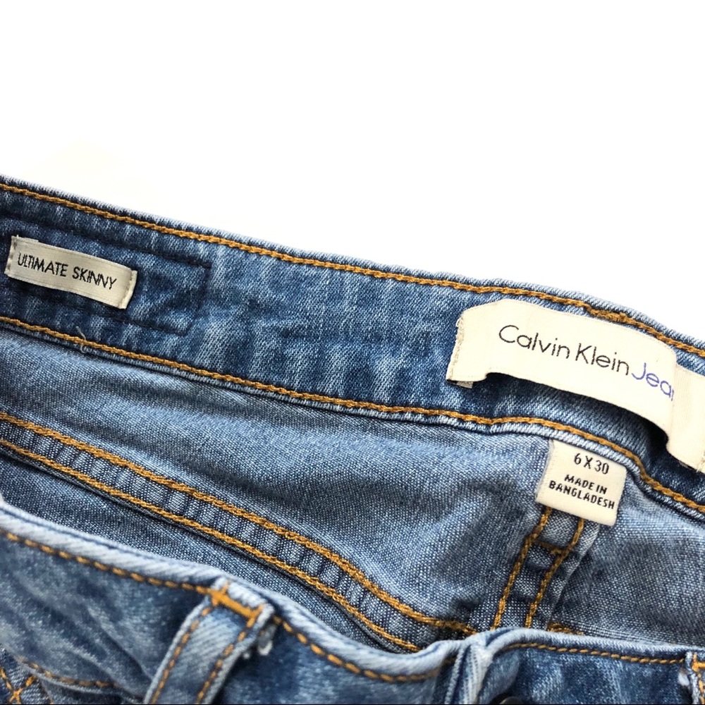 Calvin Klein Jeans Low Rise Ultimate Skinny Jeans - Picture 5 of 8